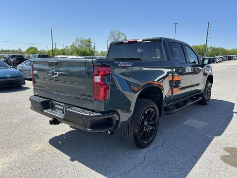 Used 2025 Chevrolet Silverado 1500 Custom Trail Boss w/ Turbomax Blackout Package image 5