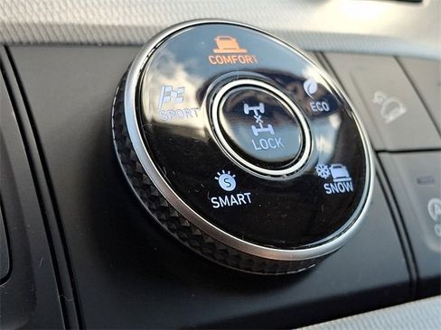 Used 2020 Hyundai Palisade SE image 23