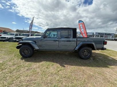New 2025 Jeep Gladiator Sport