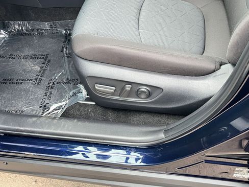 Used 2025 Toyota RAV4 XLE image 24