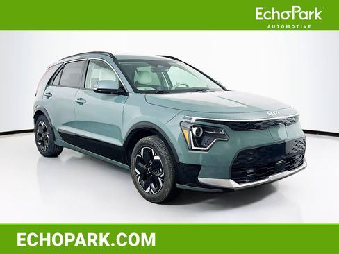 Used 2023 Kia Niro Wind FWD image 1