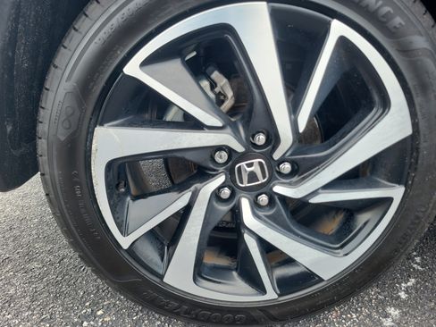 Used 2019 Honda HR-V Sport image 7