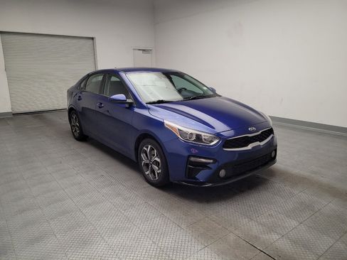 Used 2020 Kia Forte LXS FWD image 13