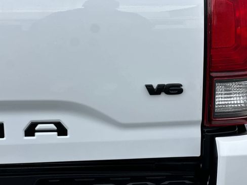 Used 2019 Toyota Tacoma TRD Sport image 26