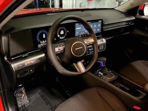 Certified 2025 Hyundai Kona SEL image 14