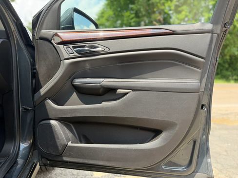 Used 2014 Cadillac SRX Luxury w/ LPO, Sports Edition Package FWD image 19
