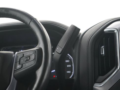 Used 2019 GMC Sierra 1500 SLT w/ Driver Alert Package I AWD/4WD image 19
