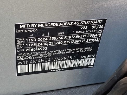 Used 2026 Mercedes-Benz GLB 250 4MATIC image 25