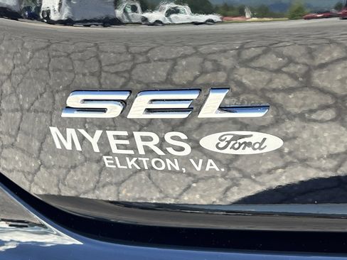 Used 2024 Ford Edge SEL w/ Convenience Package AWD/4WD image 9