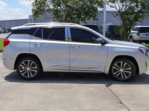 Used 2019 GMC Terrain Denali w/ Advanced Safety Package FWD image 24