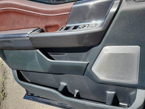 Used 2021 Ford F150 Lariat w/ Equipment Group 502A High AWD/4WD image 9