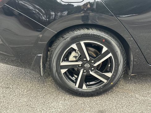 Used 2024 Nissan Sentra SV image 17