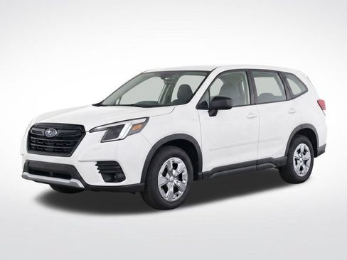 Used 2023 Subaru Forester AWD/4WD image 2