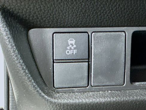 Used 2023 Honda HR-V LX image 10