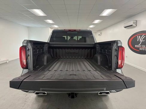 New 2026 GMC Sierra 1500 AT4 w/ AT4 Premium Package AWD/4WD image 8