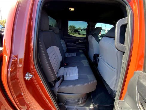 Used 2025 Toyota Tacoma TRD Sport AWD/4WD image 20