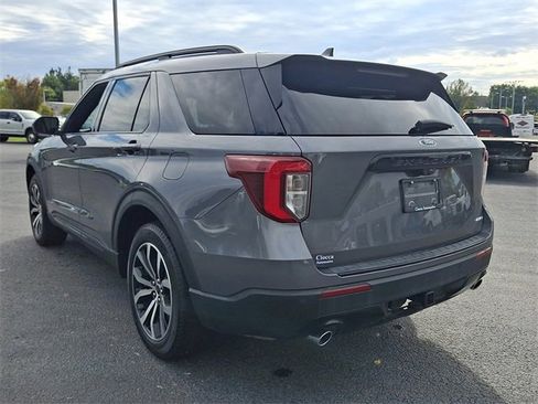 Used 2022 Ford Explorer ST-Line w/ Class IV Trailer Tow Package image 8