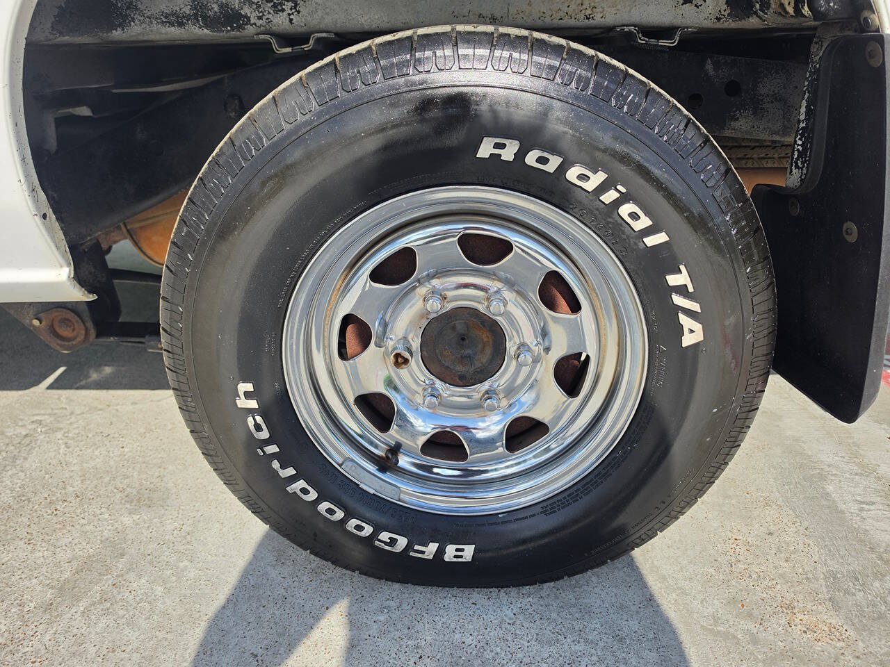 Used 1995 Nissan Pickup XE RWD image 38