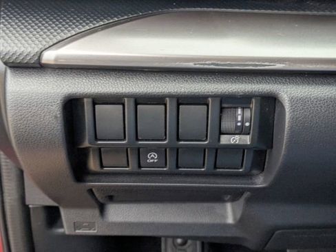 Used 2020 Subaru Forester Premium image 22