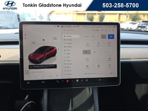 Used 2022 Tesla Model Y Long Range image 15