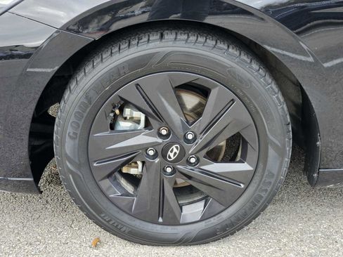 Used 2022 Hyundai Elantra SEL image 9