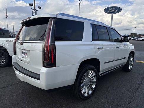 Used 2016 Cadillac Escalade Platinum image 5