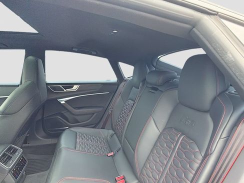 Used 2022 Audi RS 7 Sportback AWD/4WD image 26