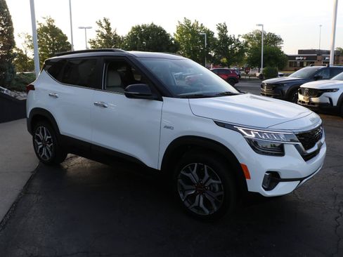 Used 2023 Kia Seltos SX AWD/4WD image 6