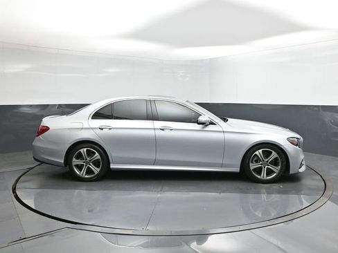 Used 2018 Mercedes-Benz E 300 image 26