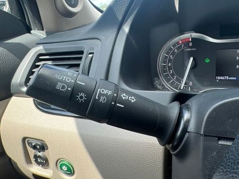 Used 2016 Honda Pilot Touring image 26