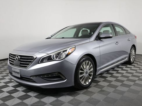 Used 2015 Hyundai Sonata Limited w/ Option Group 06 FWD image 5