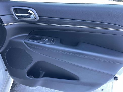 Used 2020 Jeep Grand Cherokee Limited X image 45