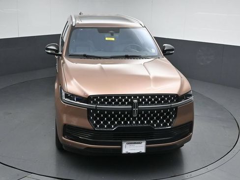 Certified 2025 Lincoln Navigator Black Label AWD/4WD image 47