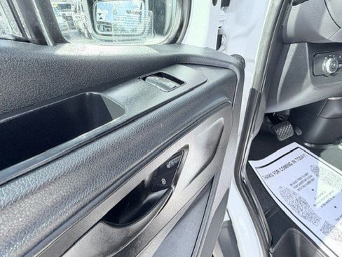 Used 2019 Freightliner Sprinter 2500 RWD image 14