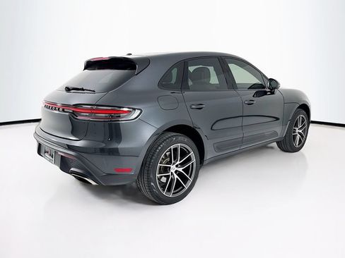 Certified 2025 Porsche Macan AWD/4WD image 9