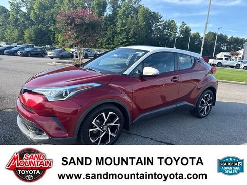 Used 2018 Toyota C-HR XLE FWD image 6