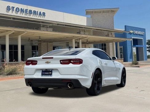 Used 2021 Chevrolet Camaro LT RWD image 5