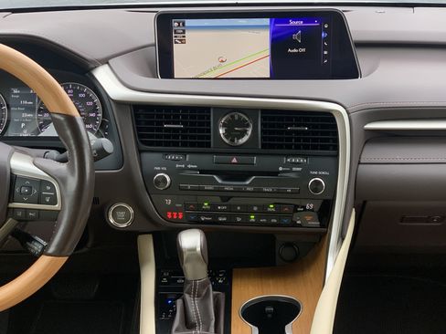 Used 2019 Lexus RX 350 FWD w/ Navigation Package image 31