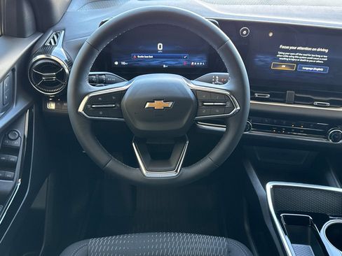 New 2025 Chevrolet Equinox LT image 14