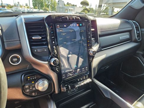 Used 2022 RAM 1500 Laramie w/ Sport Appearance Package AWD/4WD image 27