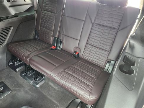 Used 2023 Cadillac Escalade Sport Platinum AWD/4WD image 34