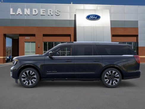 New 2026 Ford Expedition Max Platinum w/ Driver's Package AWD/4WD image 3