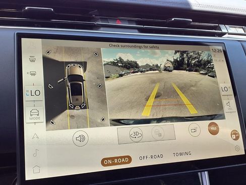 Used 2025 Land Rover Range Rover Long Wheelbase SE image 27