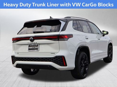 New 2026 Volkswagen Tiguan SE R-Line image 8
