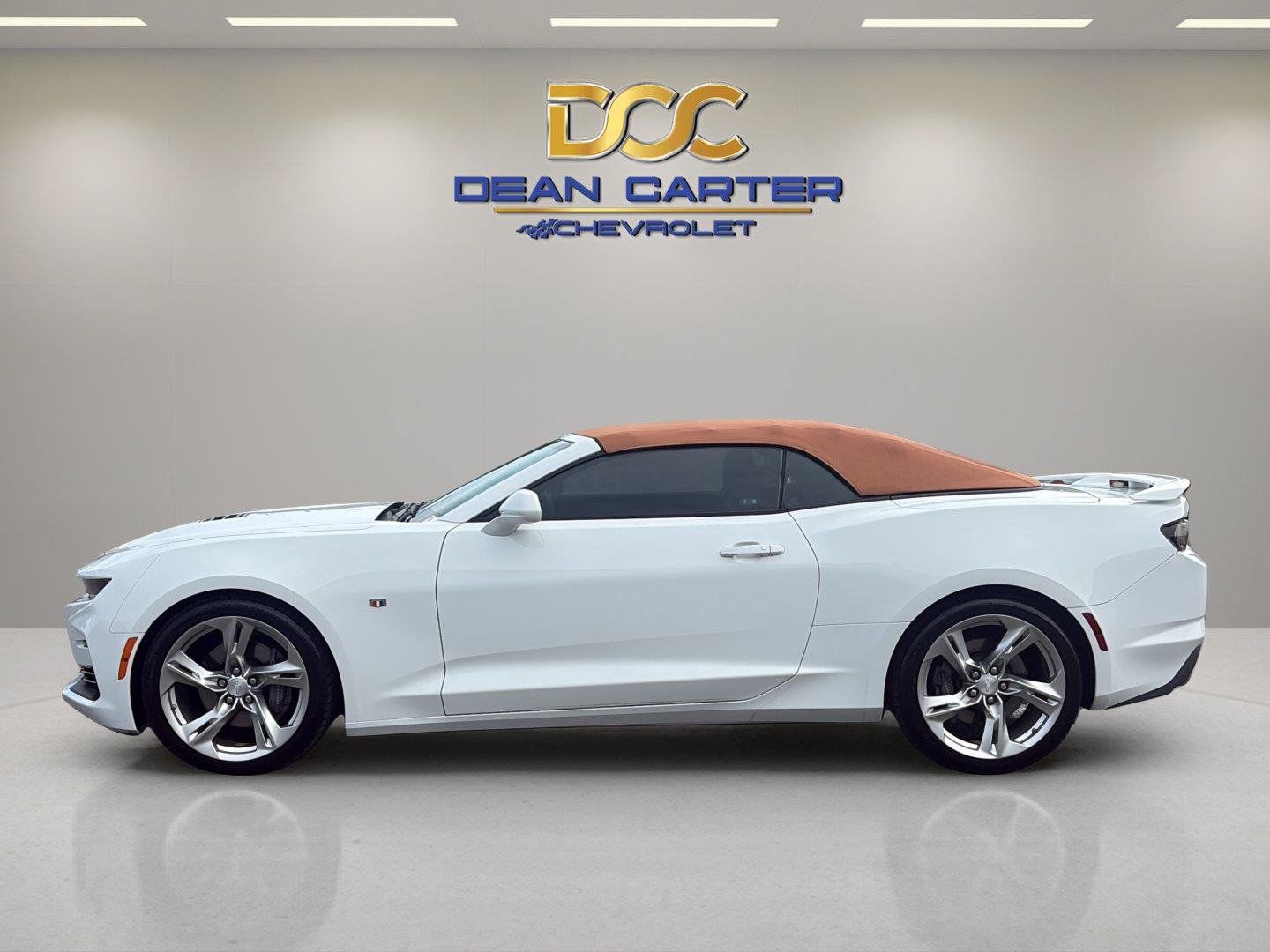Used 2021 Chevrolet Camaro SS RWD image 2