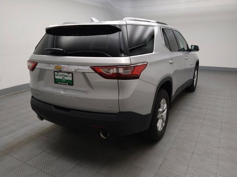 Used 2018 Chevrolet Traverse LT FWD image 9