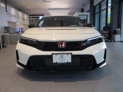 Certified 2024 Honda Civic Type R image 2