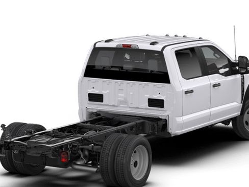 New 2026 Ford F550 4x4 Crew Cab image 22