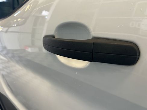 Used 2016 Ford Transit 250 130 Low Roof w/ Exterior Upgrade Package image 9