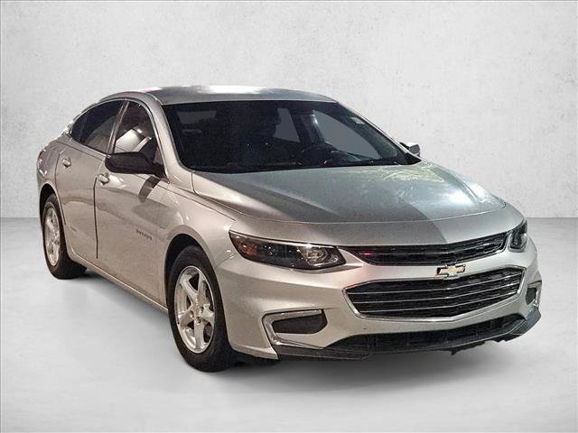 Used 2017 Chevrolet Malibu LS w/ LPO, Convenience Package 1 FWD image 3